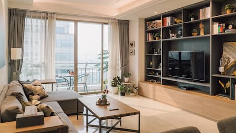 Luxury 3BR Apt in SCBD | Private Lift & GBK View