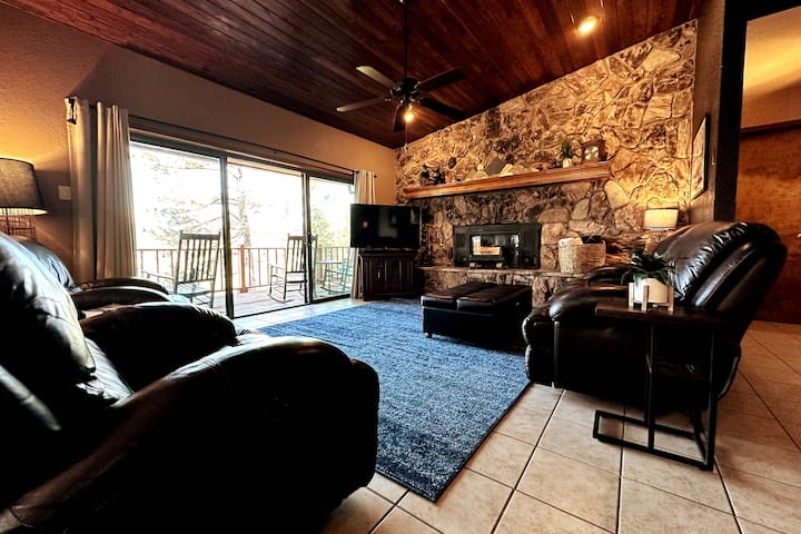 مساحة معيشة في الطابق العلوي