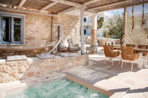 "TERRA E SOLE" spa suite Aegina