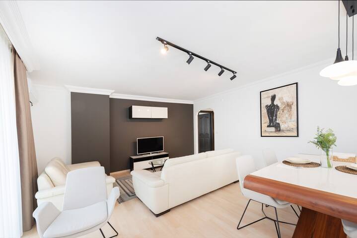 3Bedrooms&2Bathrooms with ktchen gallery image 3