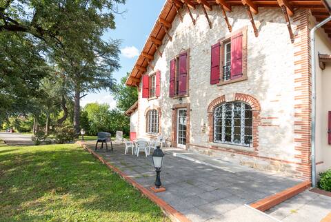 -Maison Calmels-7 bedrooms-7 bathrooms-near Albi-PRM