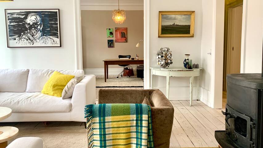 Stunning central Nyhavn apartment gallery image 2