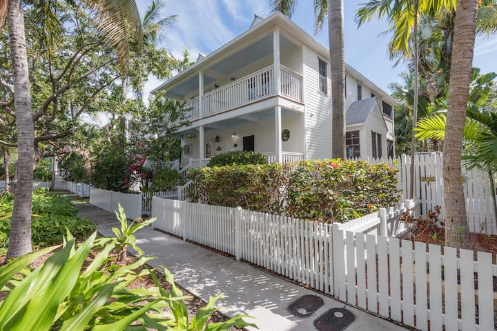 Tropical Townhome On Golf Course - Stock Island, FL