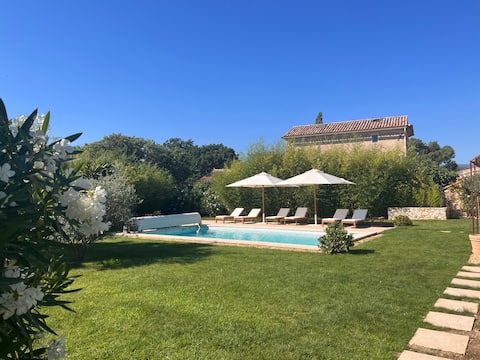 Hamlet house near Roussillon