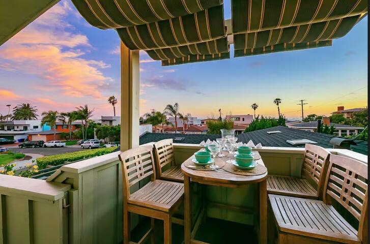 Coastline Combo in Pacific Beach! With AC & bikes! gallery image 2