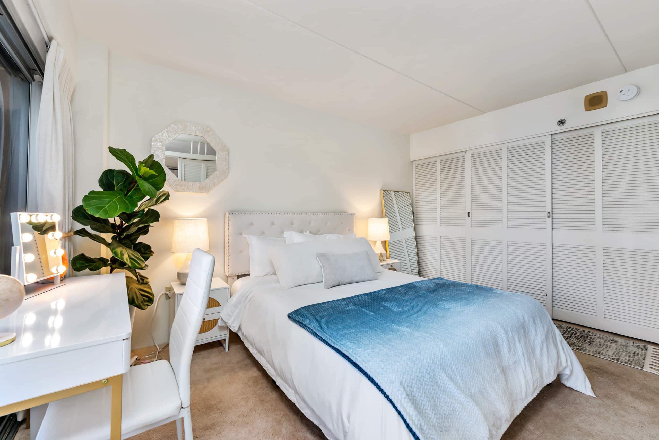 Condo in Honolulu · ★4.99 · 1 bedroom · 2 beds · 1 private bath - Image 19