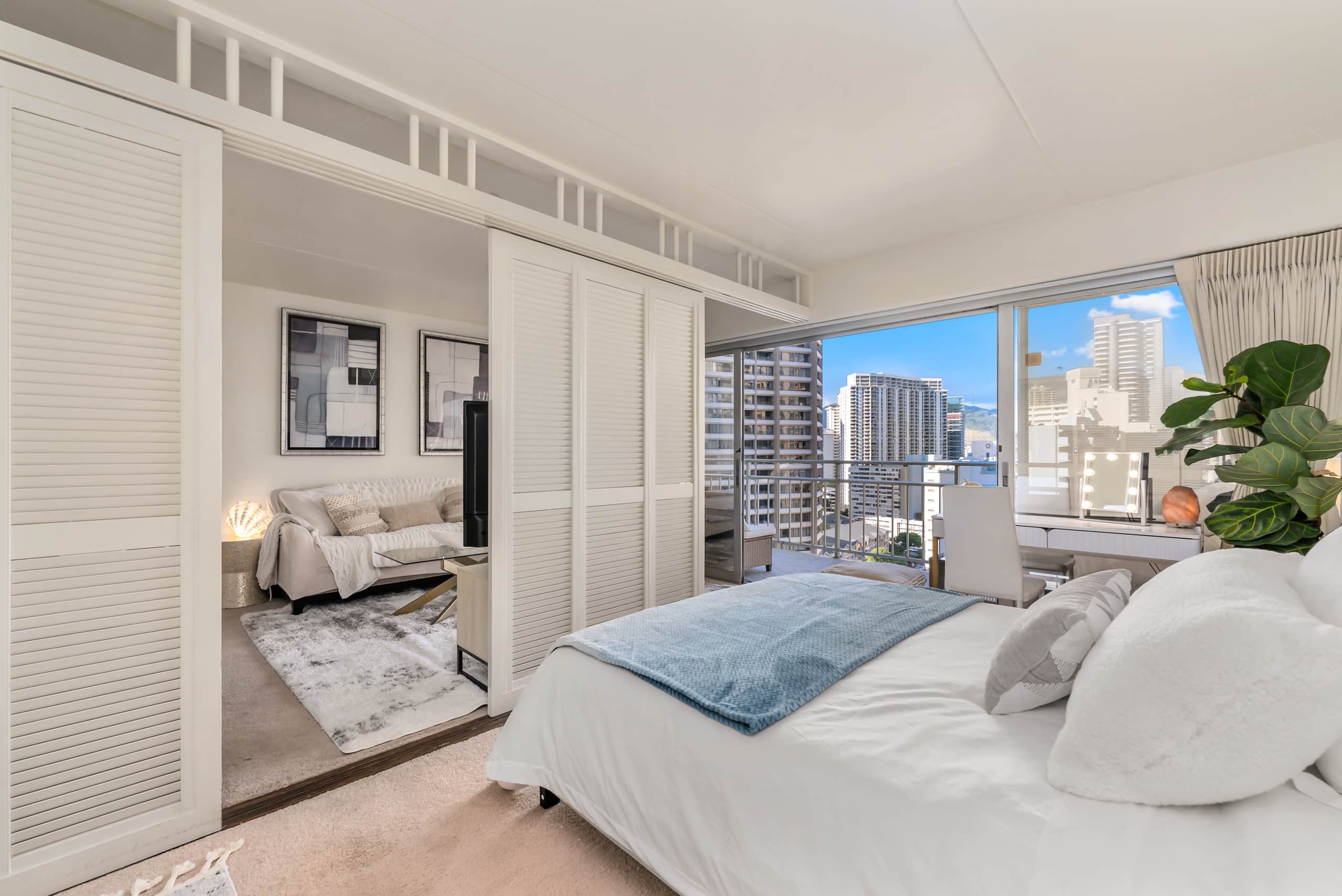 Condo in Honolulu · ★4.99 · 1 bedroom · 2 beds · 1 private bath - Image 15