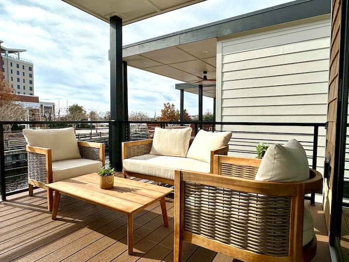 Surfside TheCove Floating on Cape Fear River Houseboats for Rent