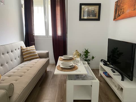 Anuncio de Airbnb popular: Renovated, cozy, next to the river, 8 minutes to the center en Latina