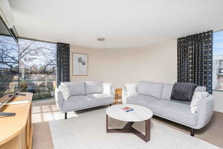 Howitt Place Apt Minutes To Parliamentary Triangle - Canberra
