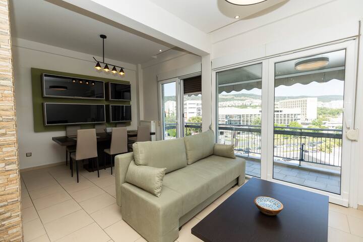 Delmare Kram Vee apartment gallery image 5