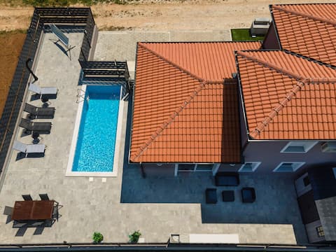 Apartment Flego with private pool