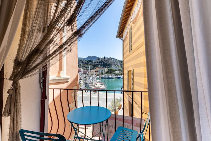 Le Pêcheur - Port De Cassis - Cassis