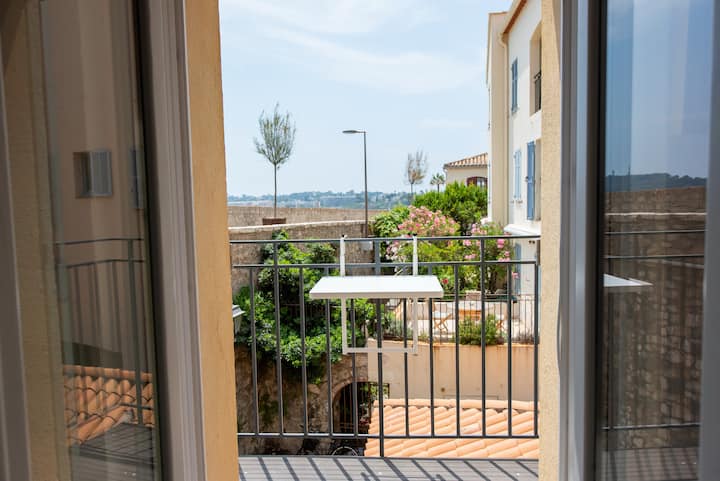 View On City Walls- 5' Gravette Beach And Harbor - Antibes