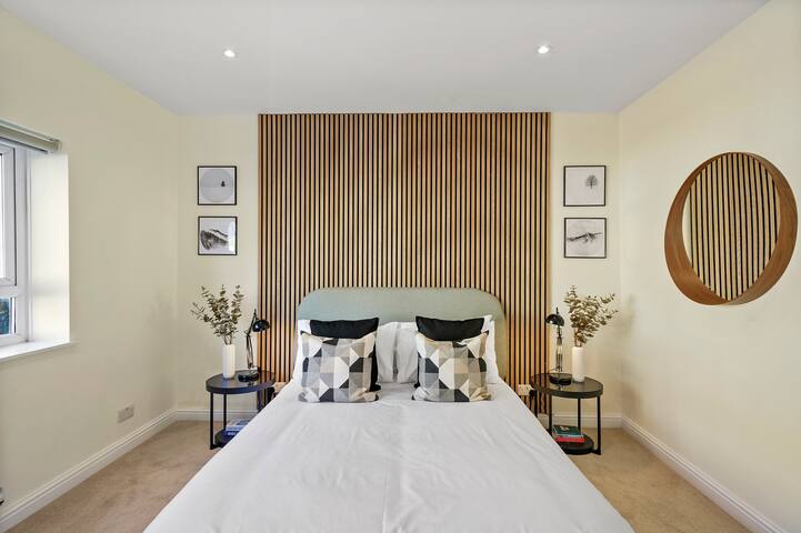 Central London stunning apartment gallery image 3
