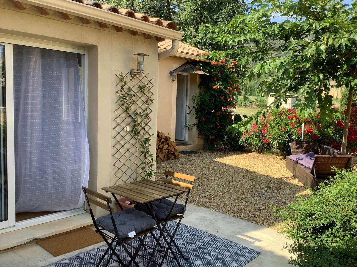 Oppède Vacation Rentals & Homes - Provence-Alpes-Côte d'Azur, France |  Airbnb