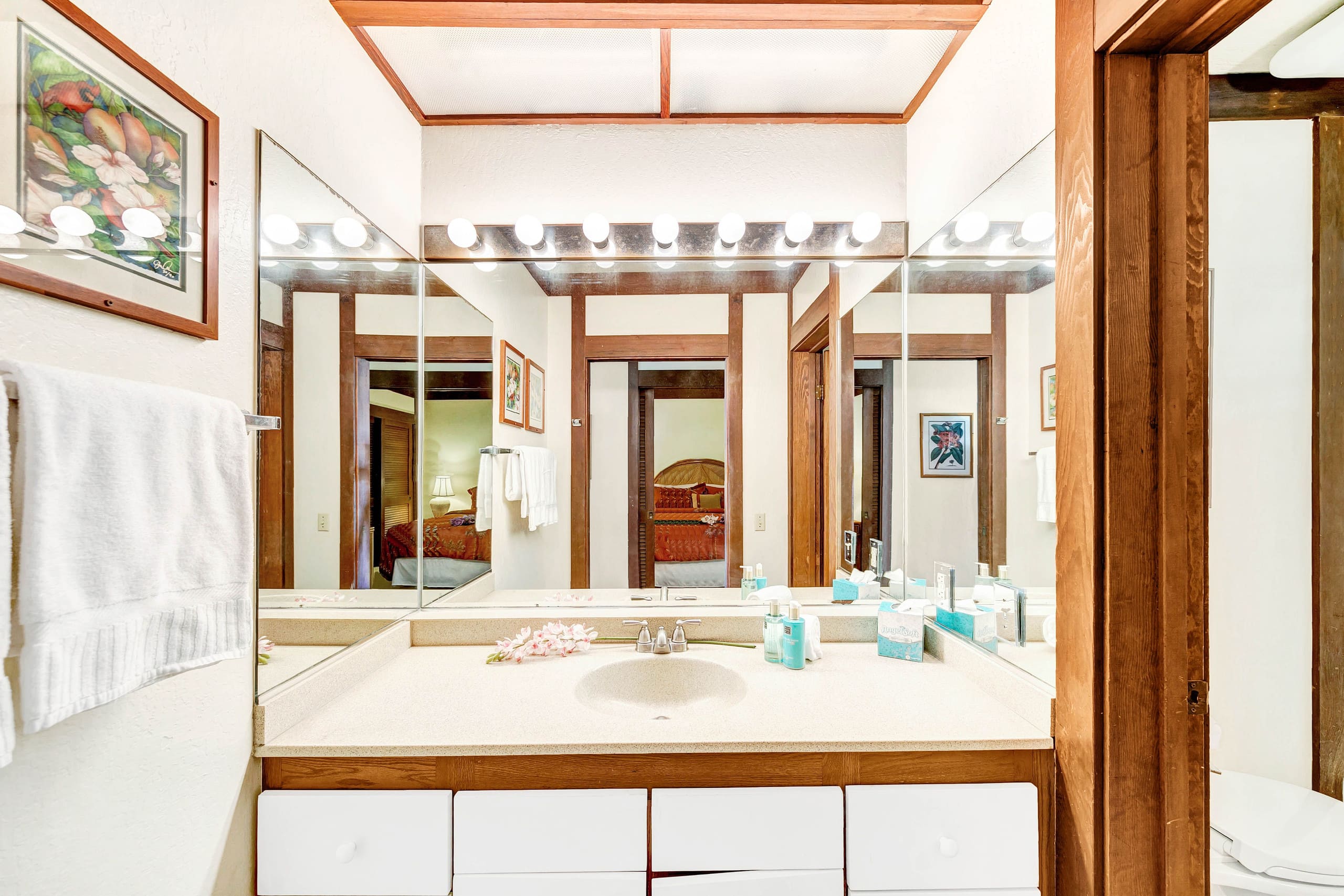 One Bedroom On the World's Most Beautiful Beach - Image 22