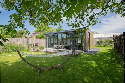 Vacation home with a view. Close to city & sea