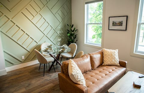 Successful Airbnb property: Most Iconic Home in Halifax in Downtown Halifax