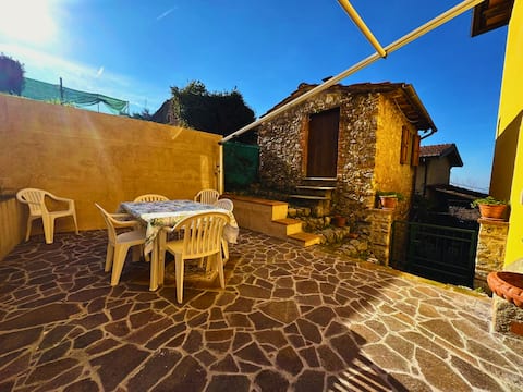 Popular Airbnb listing: Casa Solare by Nicola Real Estate in Camaiore
