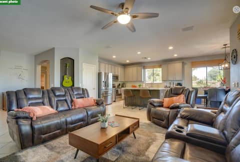 Popular Airbnb listing: Palm Tree Oasis, w/ heated pool/spa/putting green! in Avondale