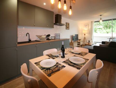 For 4 or 6, mountain view,  terrace view