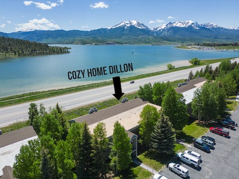 Popular Airbnb listing: Cozy Boho Retreat w/ Views of Mountain + Lake in Dillon