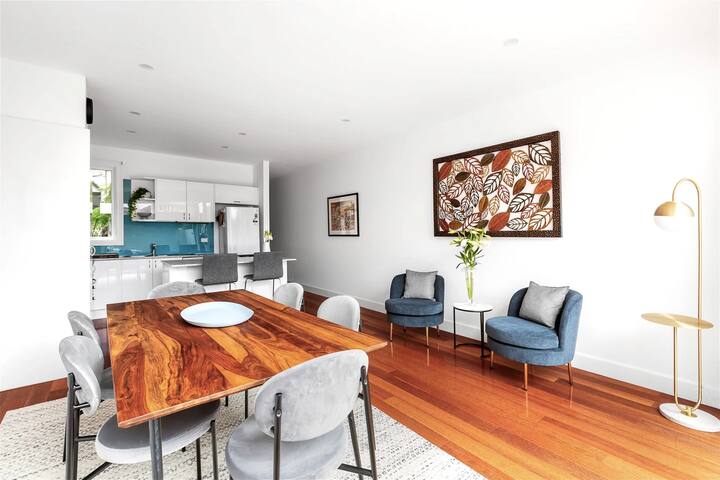 Brilliant Port Melbourne Central Townhouse gallery image 5