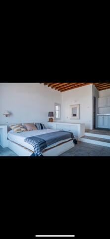 Unique villa with view on Chrysopigi monastery gallery image 2