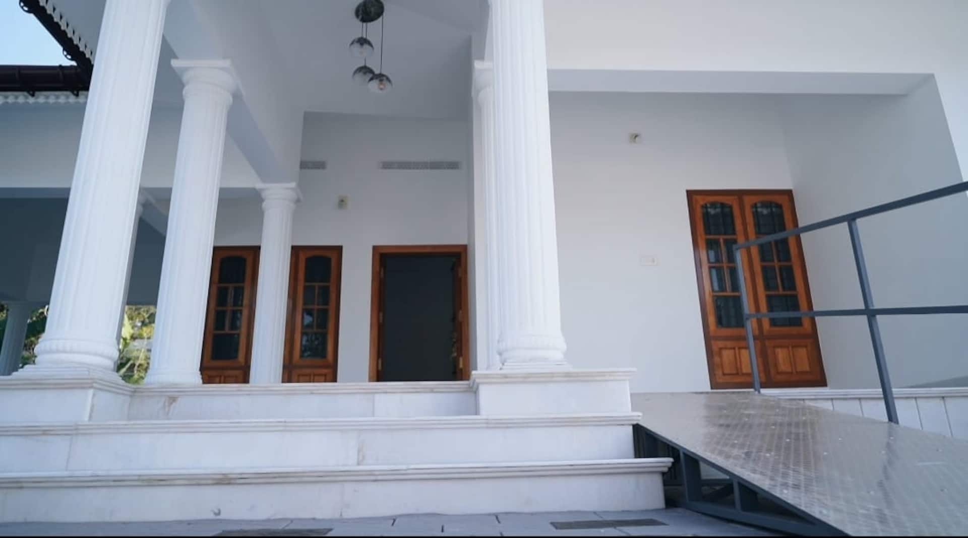 Marble Mansion Homestay Fully Furnished 4BHK Villa — photo 4