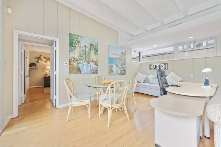 La Jolla Mid-Century Modern Beach House gallery image 4