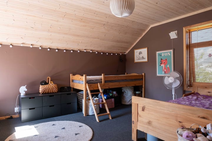 საძინებელი 2