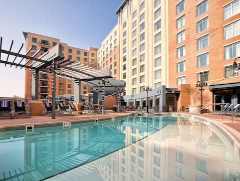 Top Airbnb: 2 BR Deluxe @ Wyndham National Harbor in National Harbor