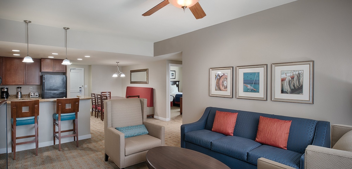 Top performing Airbnb: 2BR/2BA King Deluxe @ National Harbor Boardwalk in National Harbor