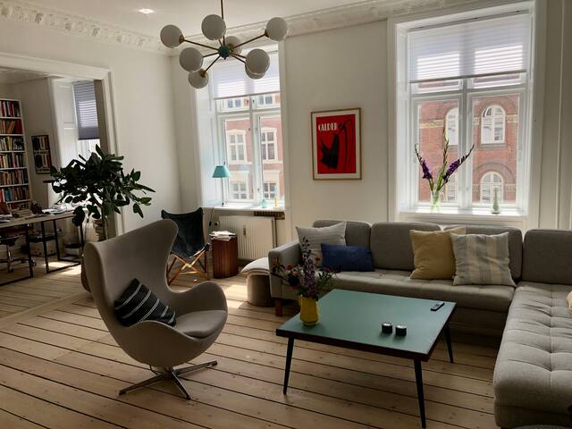 Kgs Nytorv, 225 m2, luxurious, spacious gallery image 2