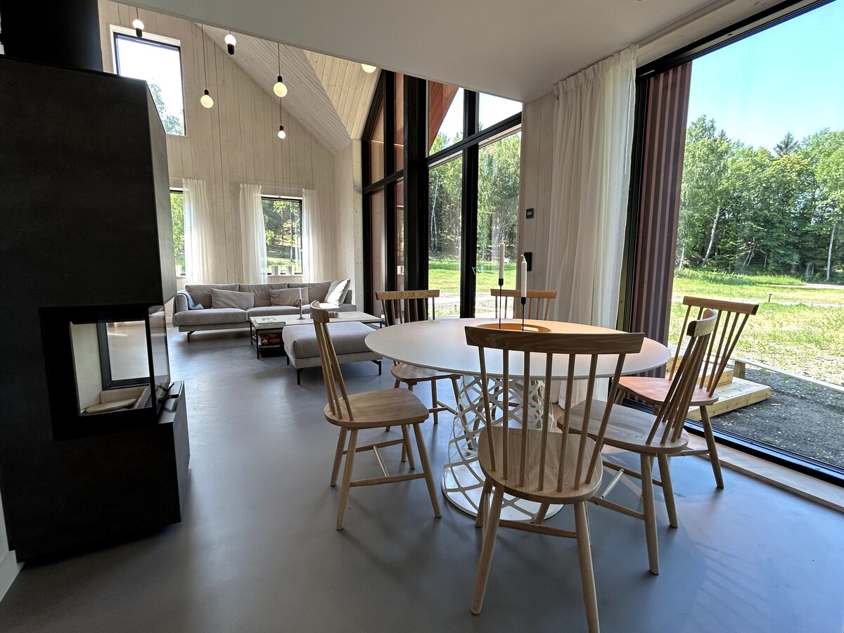 Newly built villa at island