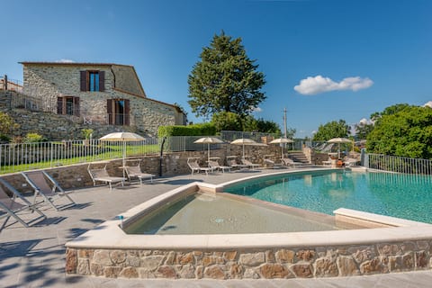 Cupiano Farm "Querciolettaia/Legnaio"