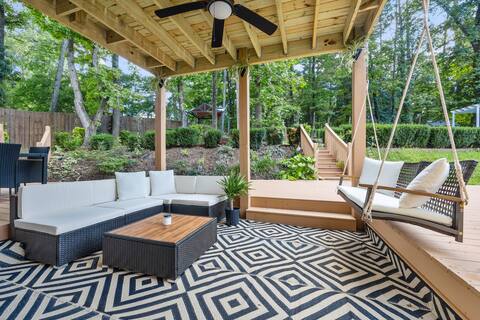 Convenient City Retreat, 10mins from ATL Airport