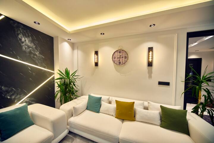 Central, Jacuzzi and Modern Design 3+1 in Şişli gallery image 4