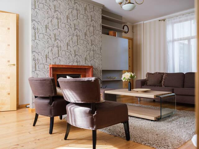 Apartment ValdeMARS with free parking