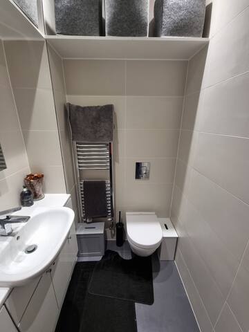 Deluxe townhouse Brick Lane ZONE 1 gallery image 4