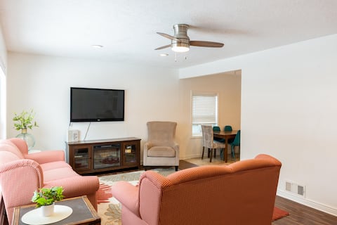 Top performing Airbnb: 3Bed 2Bath House in Provo by BYU in Provo