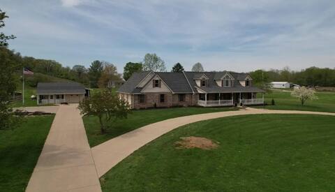 Unique Luxury Family Retreat