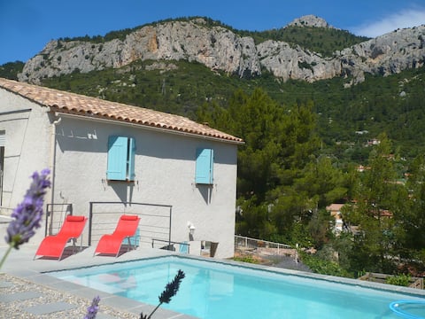 Villa avec Piscine cadre nature