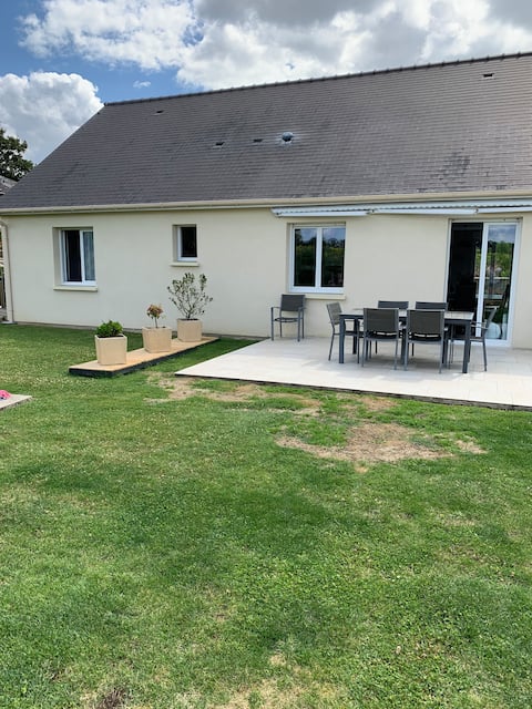 Popular Airbnb listing: Single-story house in the countryside in Gennes Val De Loire
