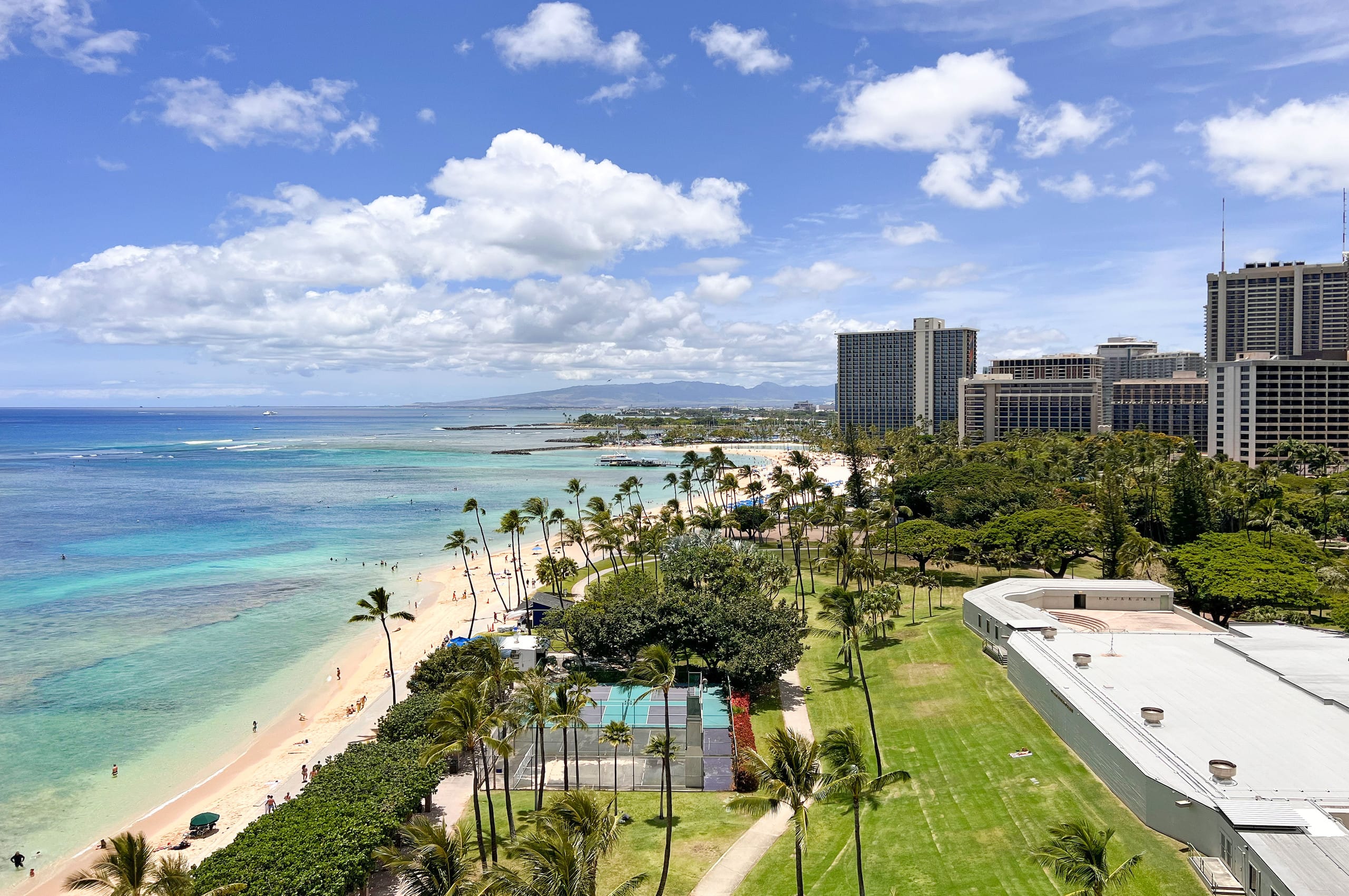 Condo in Honolulu · ★5.0 · Studio · 1 bed · 1 private bath - Image 22