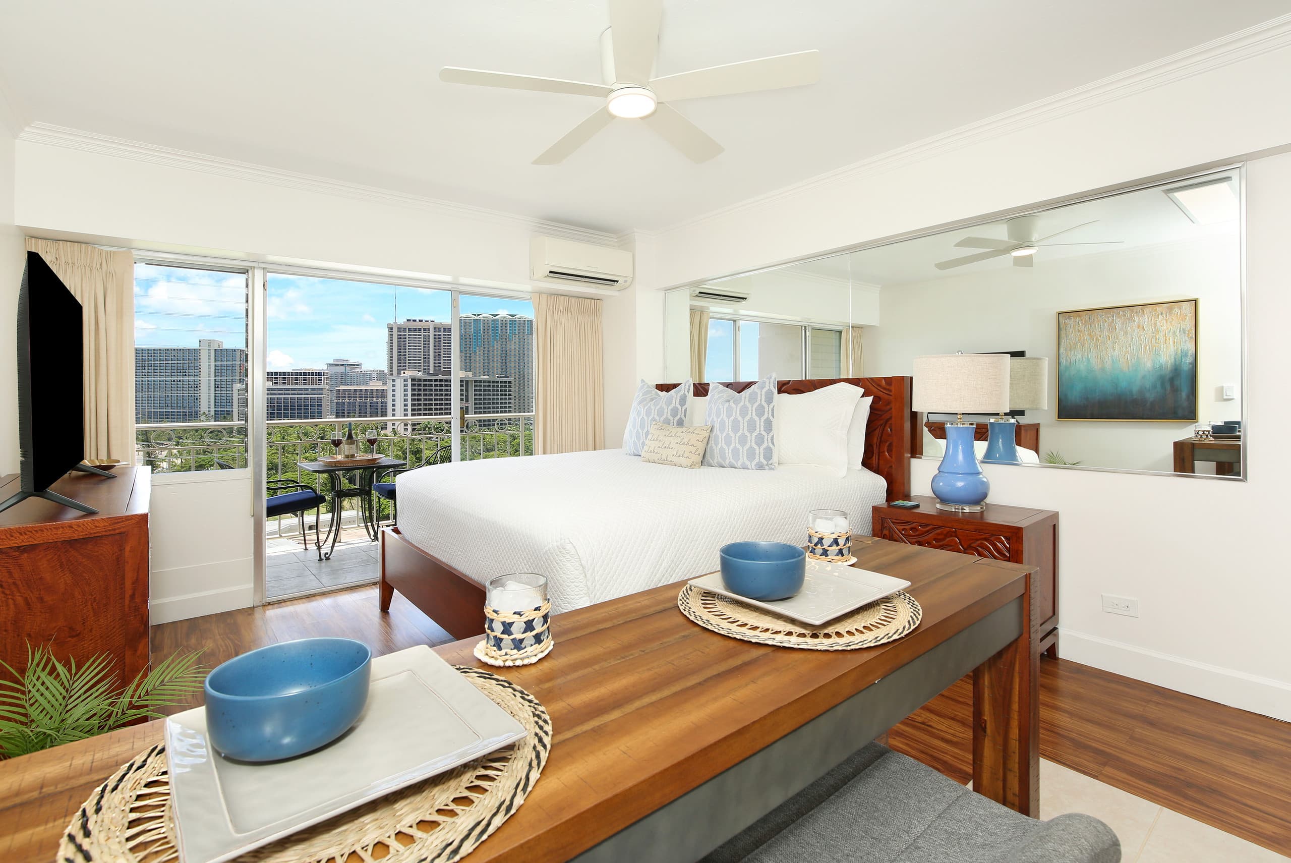 Condo in Honolulu · ★5.0 · Studio · 1 bed · 1 private bath - Image 12