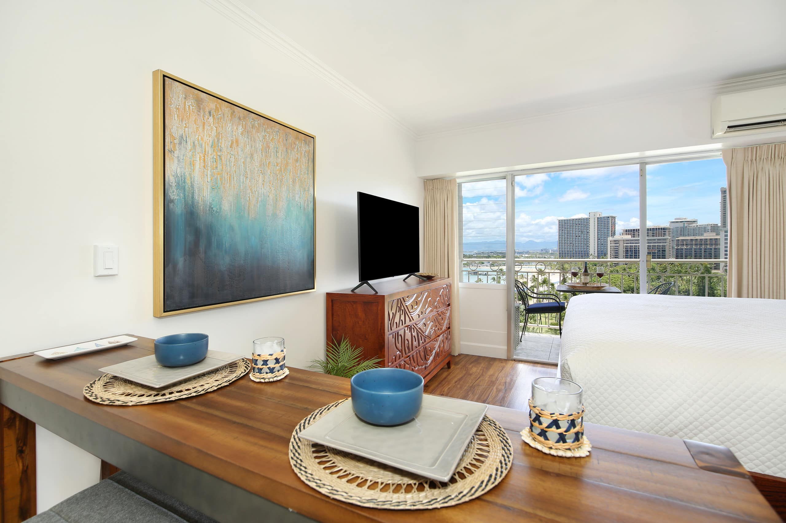 Condo in Honolulu · ★5.0 · Studio · 1 bed · 1 private bath - Image 11