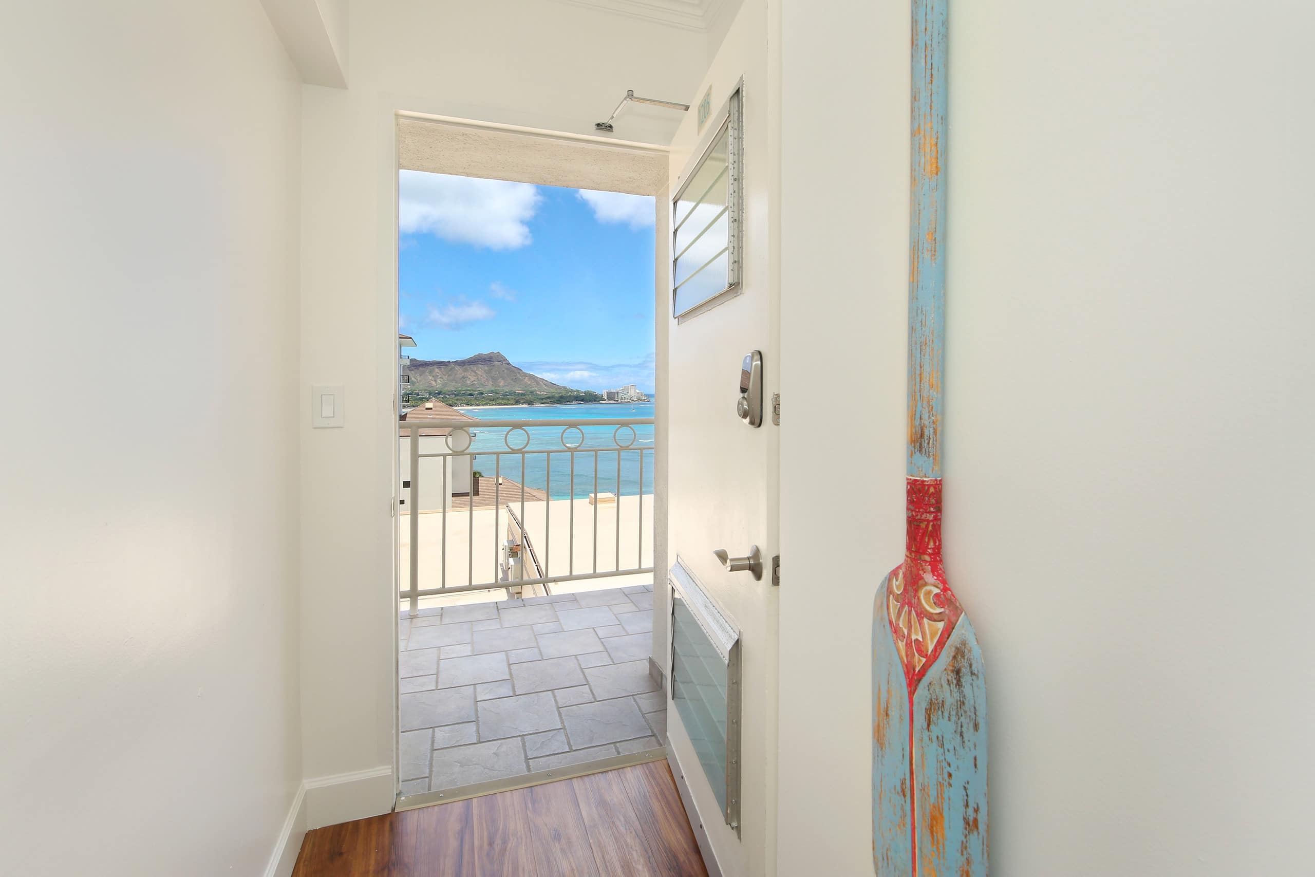 Condo in Honolulu · ★5.0 · Studio · 1 bed · 1 private bath - Image 5