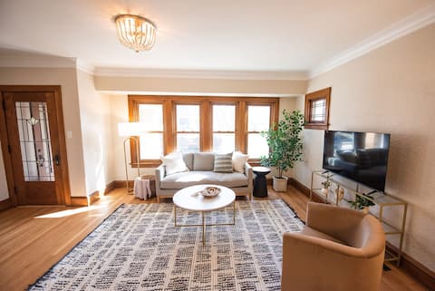 Shorewood's Sunny Craftsman